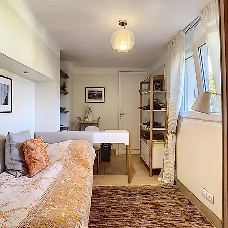 Villa Avec Une Piscine Au Debut Du Cap D'Antibes * Antibes